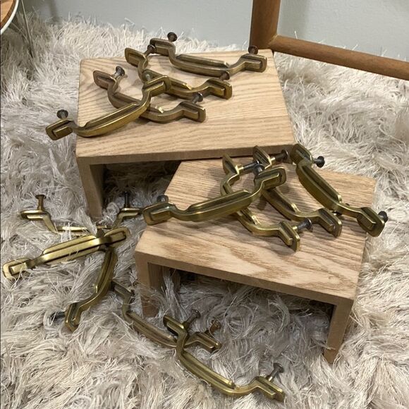 Vintage Mid-Century Style Keeler Brass Co Cabinet Door Pulls Brass Tone Metal - Picture 1 of 17